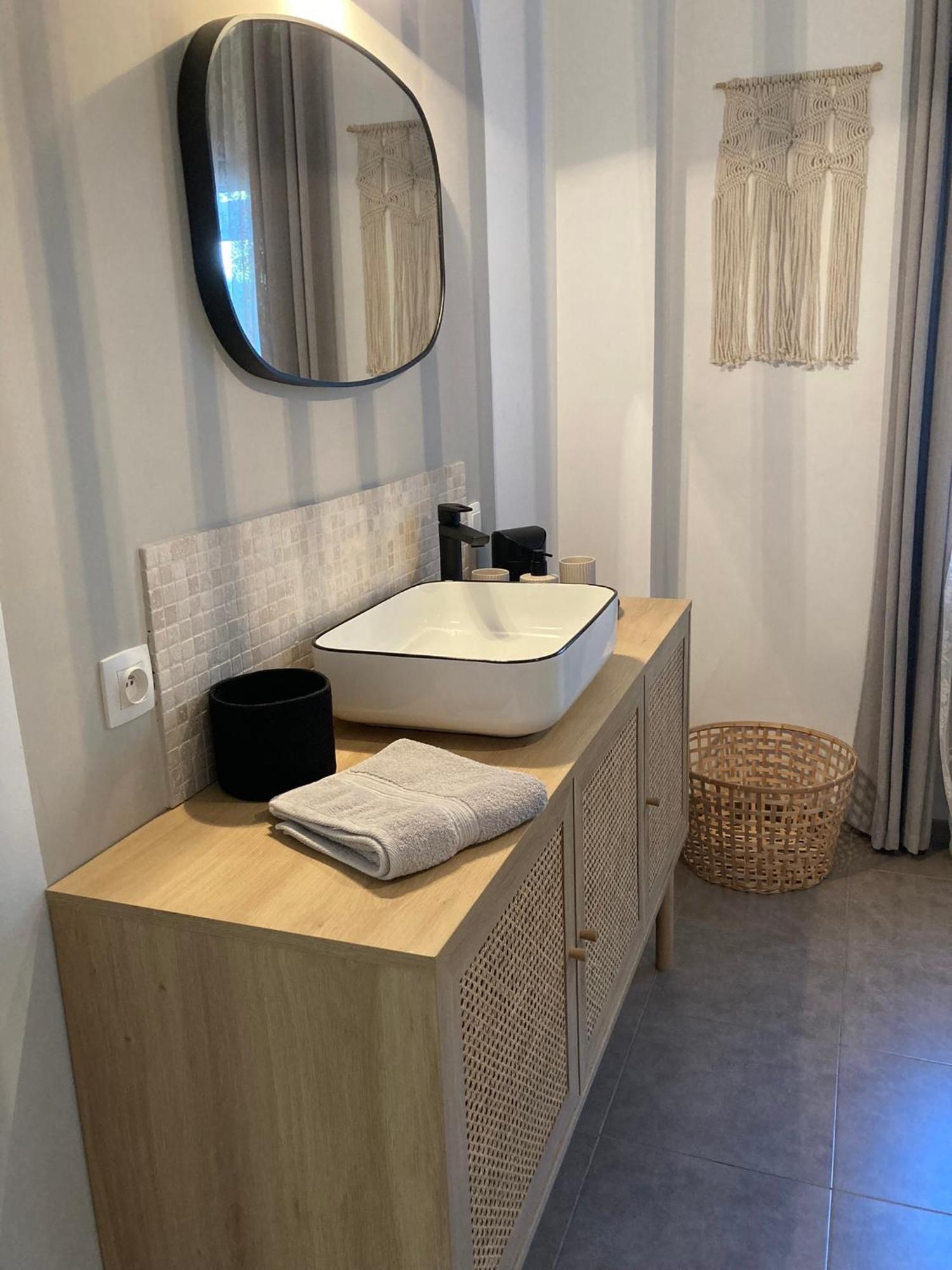 B&B Jadis Et Naguere Noduwez Quarto foto