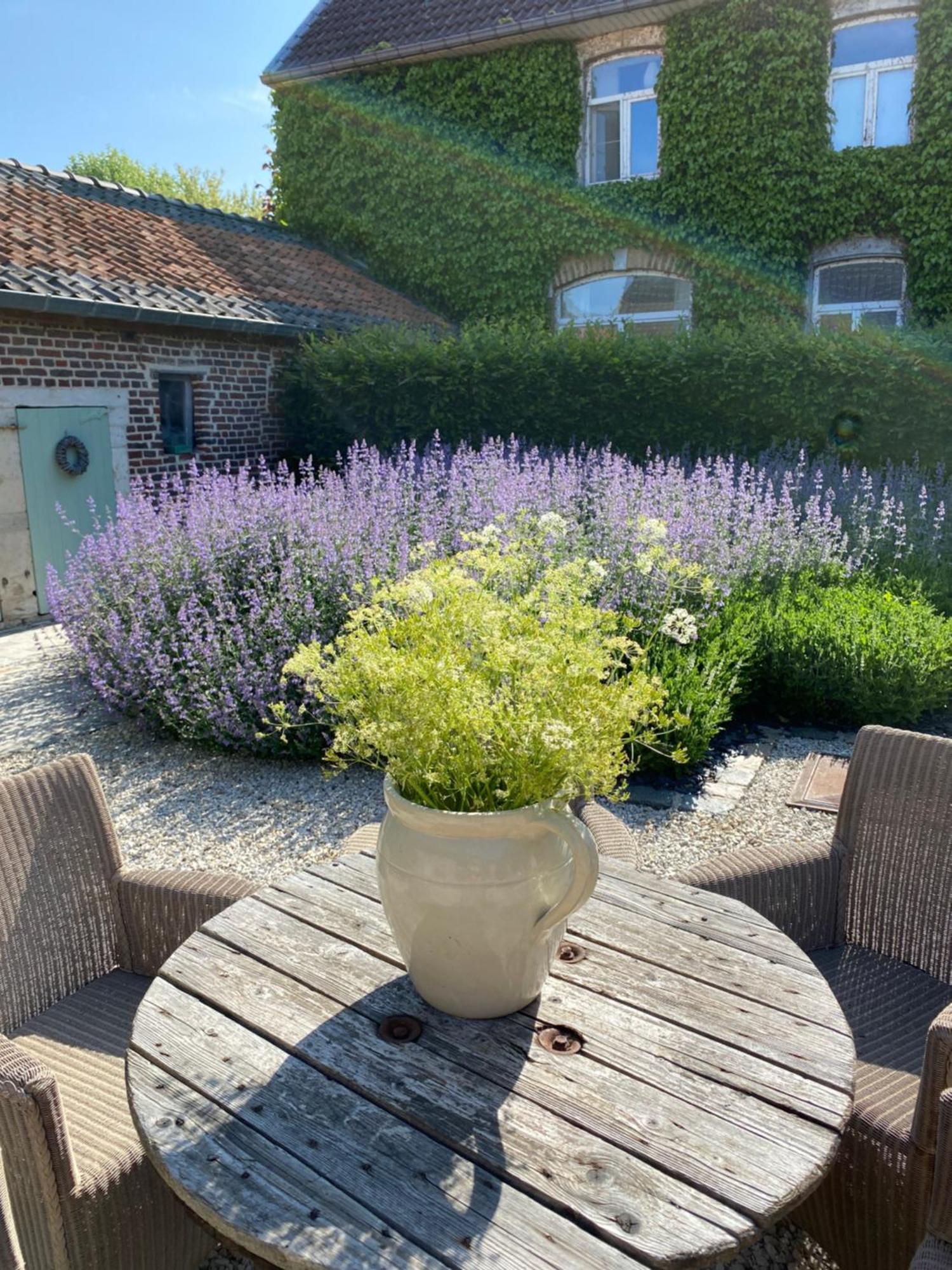 B&B Jadis Et Naguere Noduwez Exterior foto